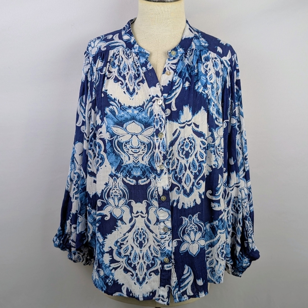 Haute Hippie Top Button Front Long Batwing Blouson Sleeves Floral Blue White L
